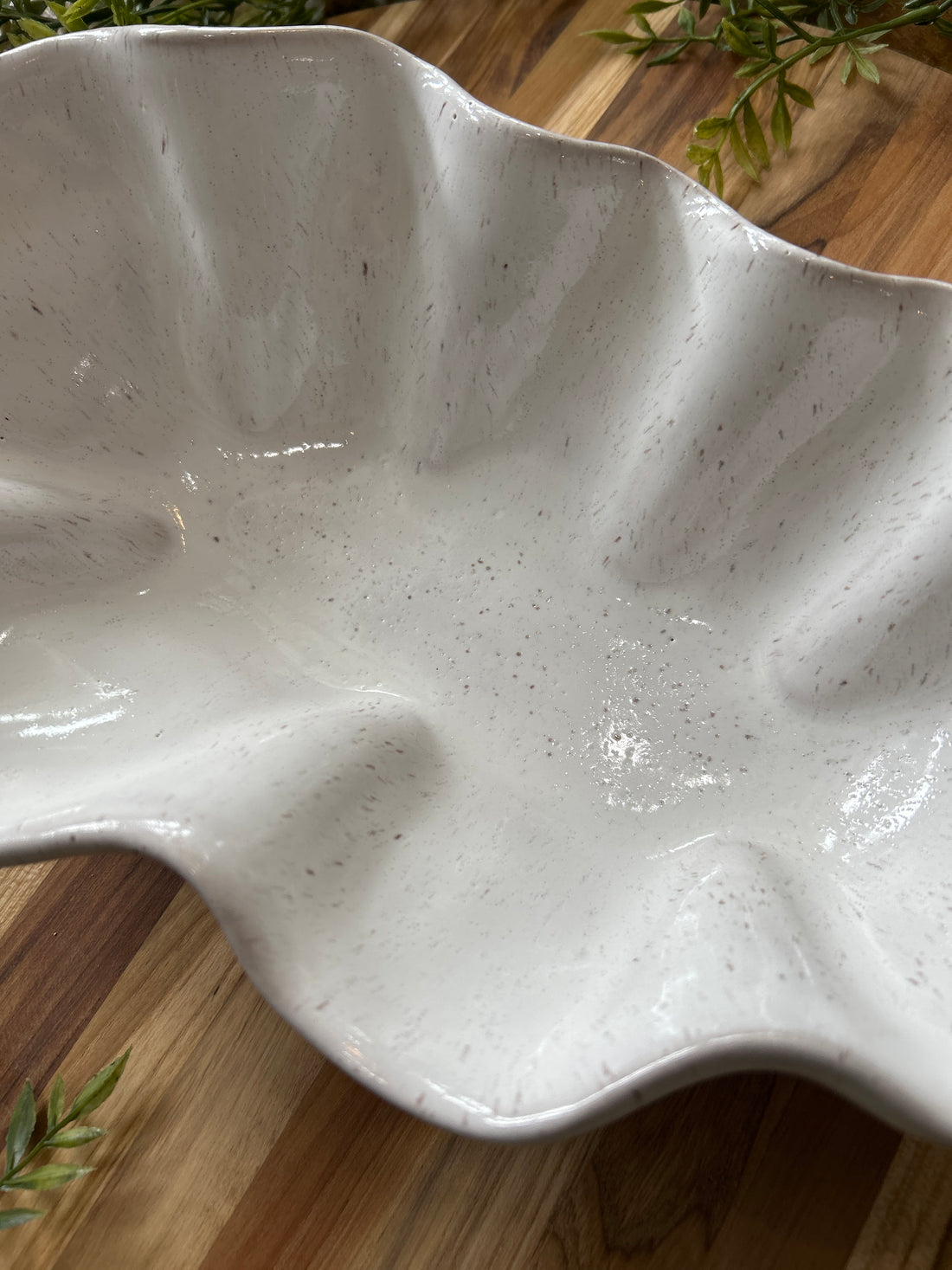 Flutter Dish-Eyelet White
