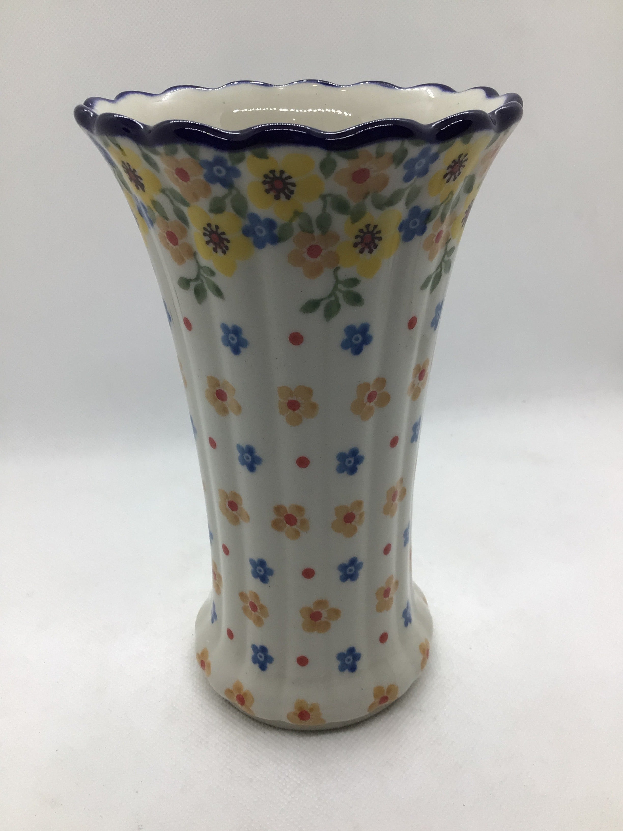 Sunshine Fluted Vase 7&quot;