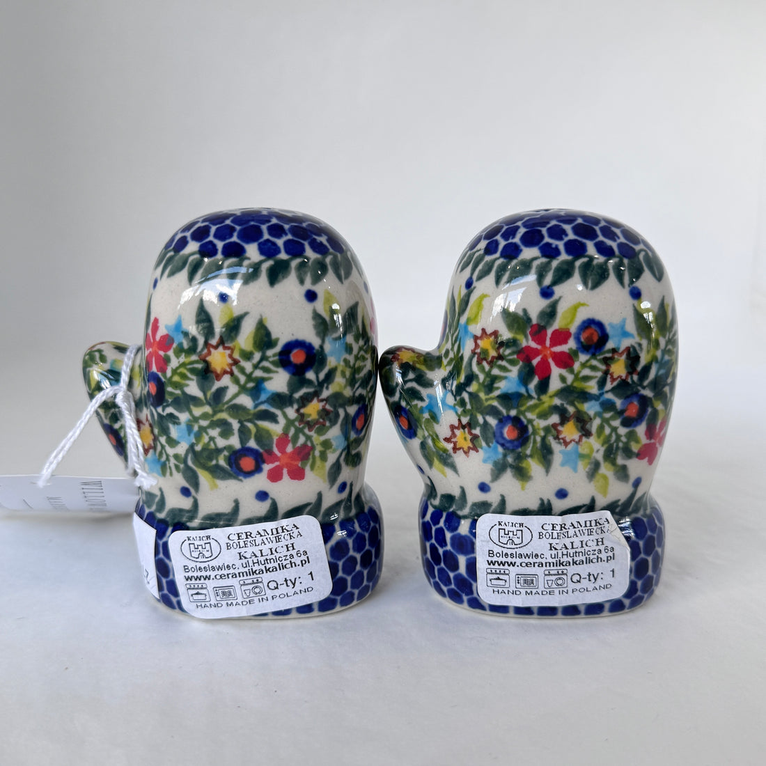 KALICH Mittens Salt and Pepper Shaker