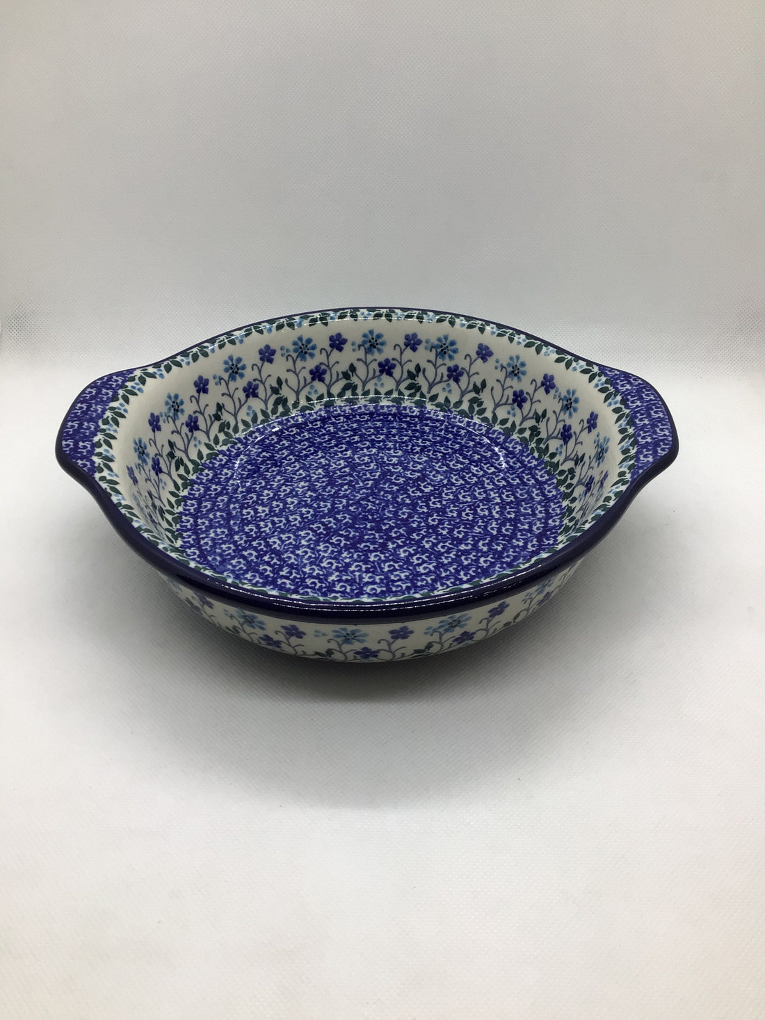 Georgia Blue Round Baker w/ Grips 8&quot;