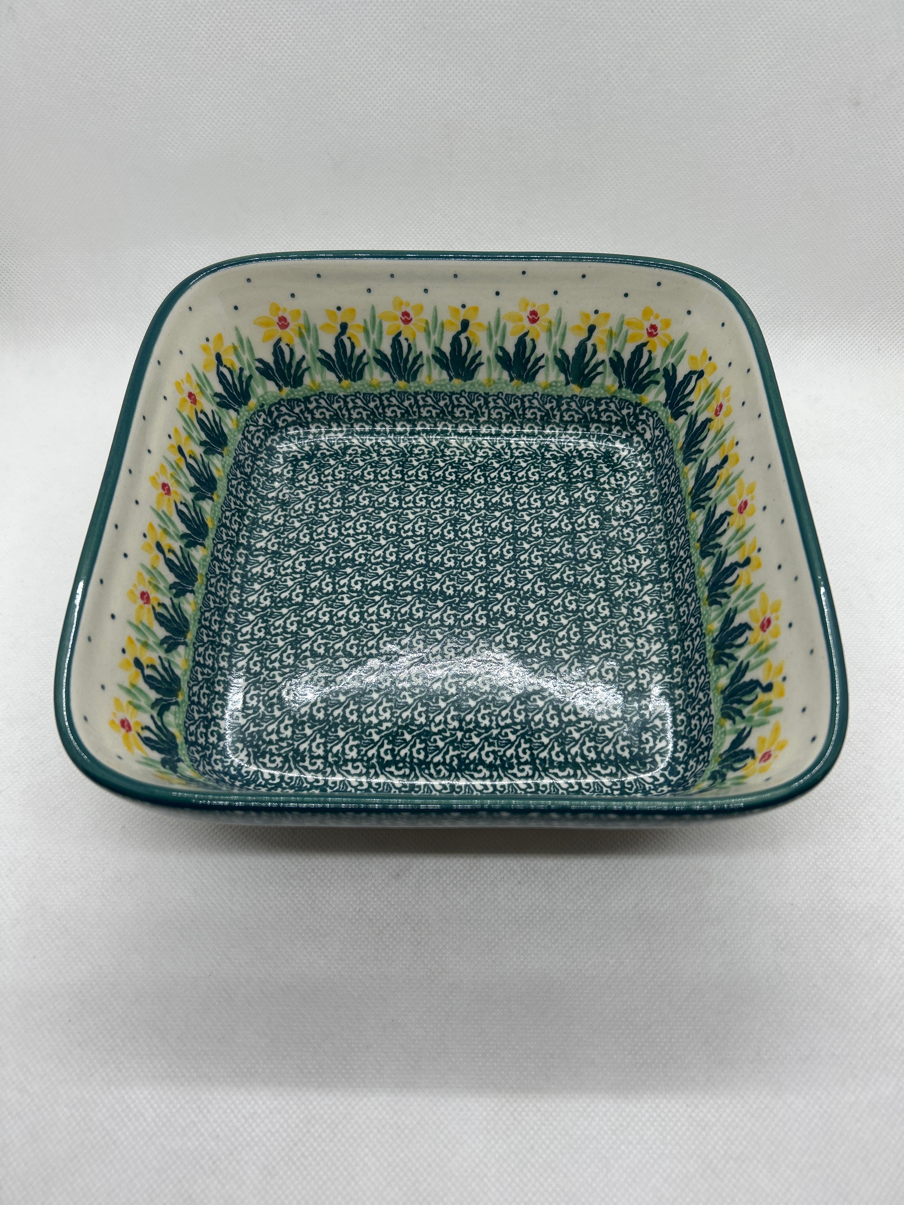 Daffodil Square Baker 8"
