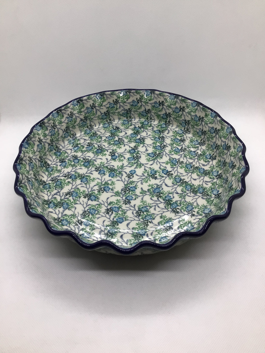 Summer Ivy Fluted Pie Baker