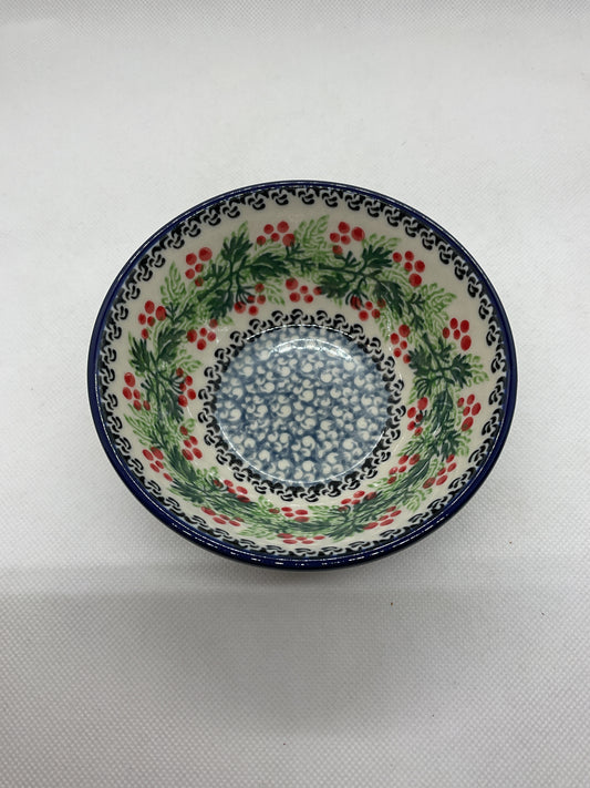 Holly Berry Nesting Bowl 5"