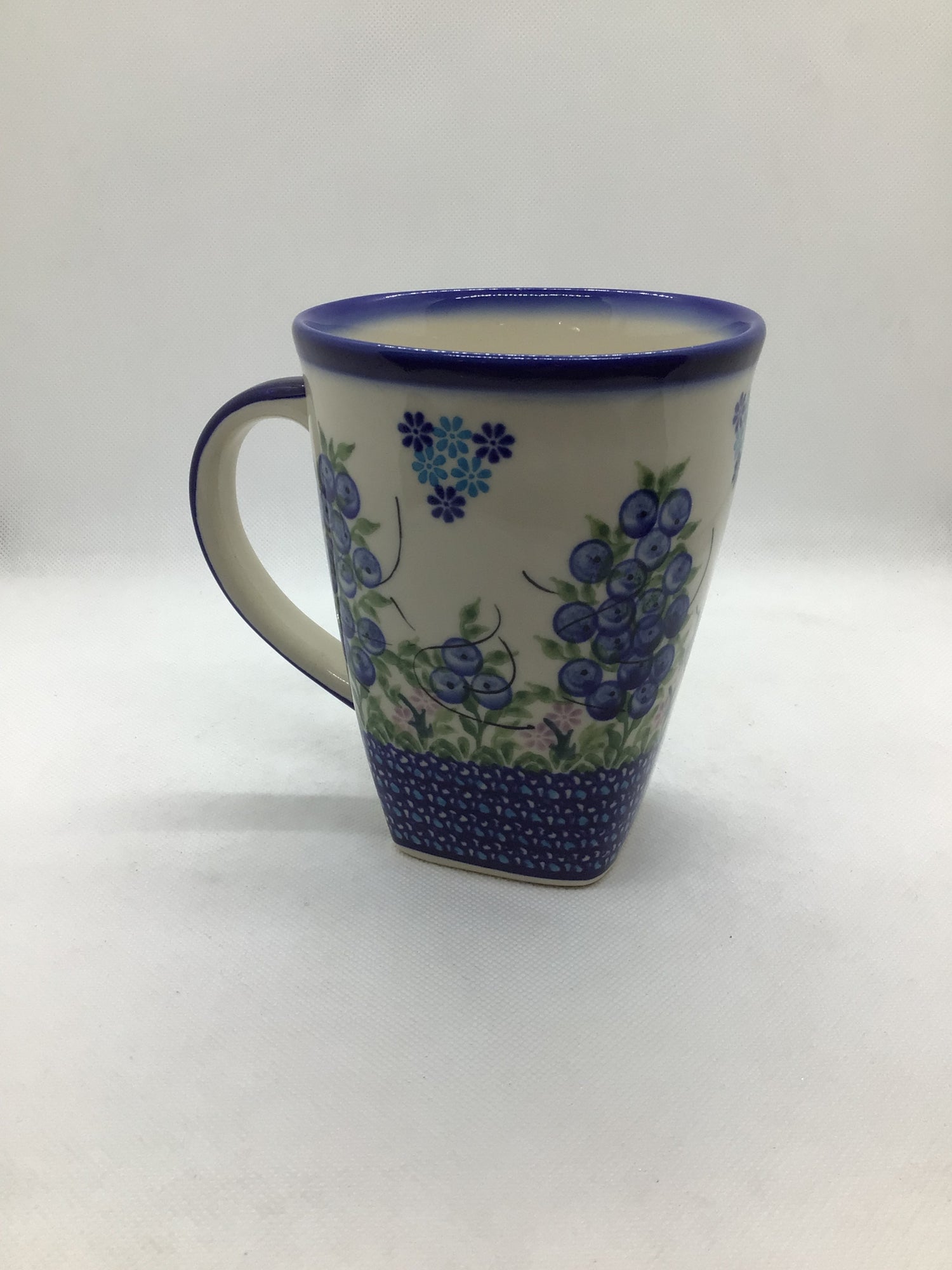 KALICH Blueberry Bundles Tall Mug 16 oz