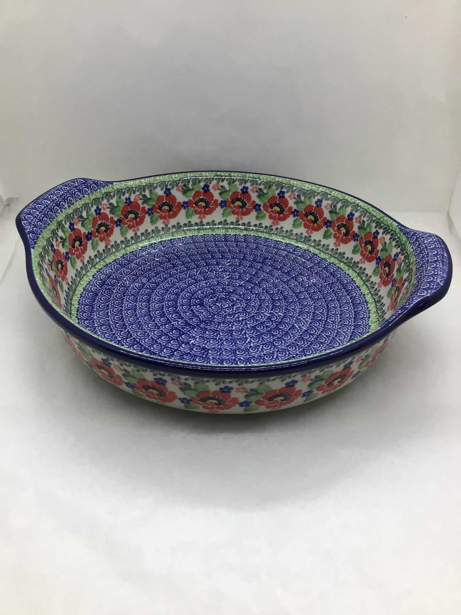 Danish Garden Round Baker w/Grips 10"