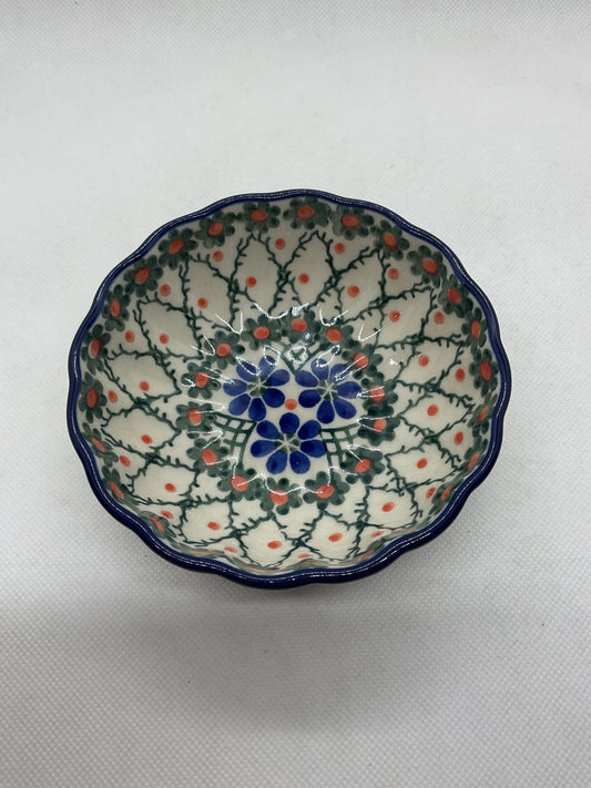 Primrose Scalloped Bowl 4.5"