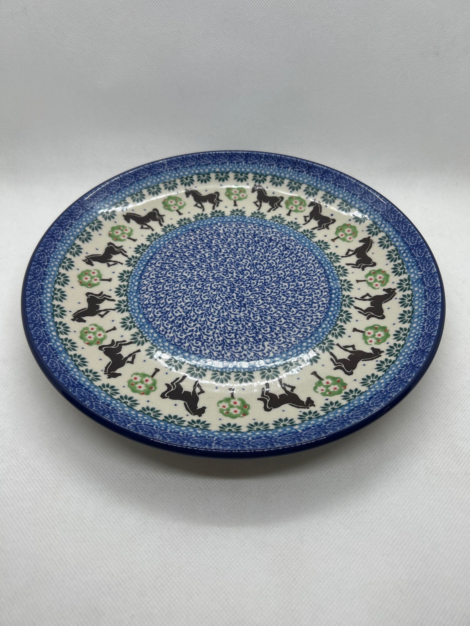 Brown Horse Dinner Plate 10"
