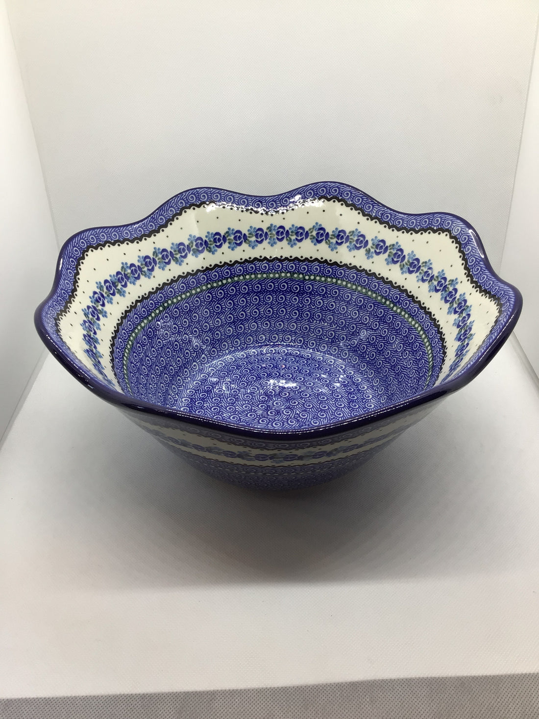 Tranquil Tide Wavy Edge Bowl 12&quot;