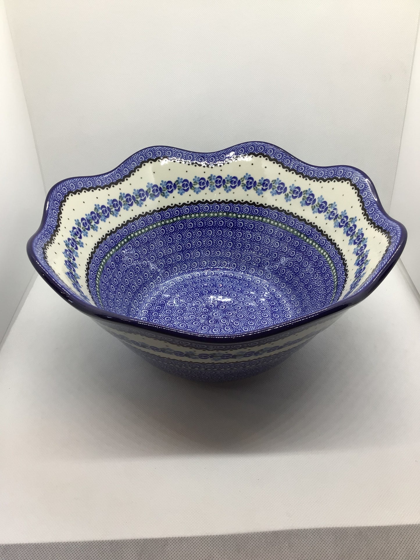 Tranquil Tide Wavy Edge Bowl 12"