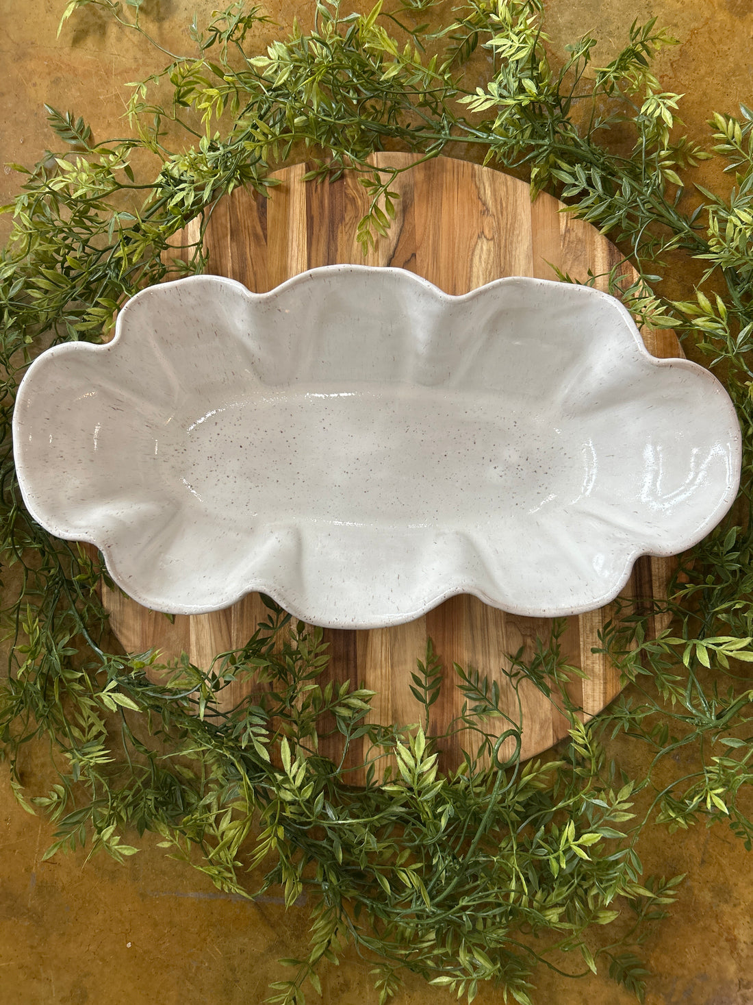 Centerpiece Dish-Eyelet White