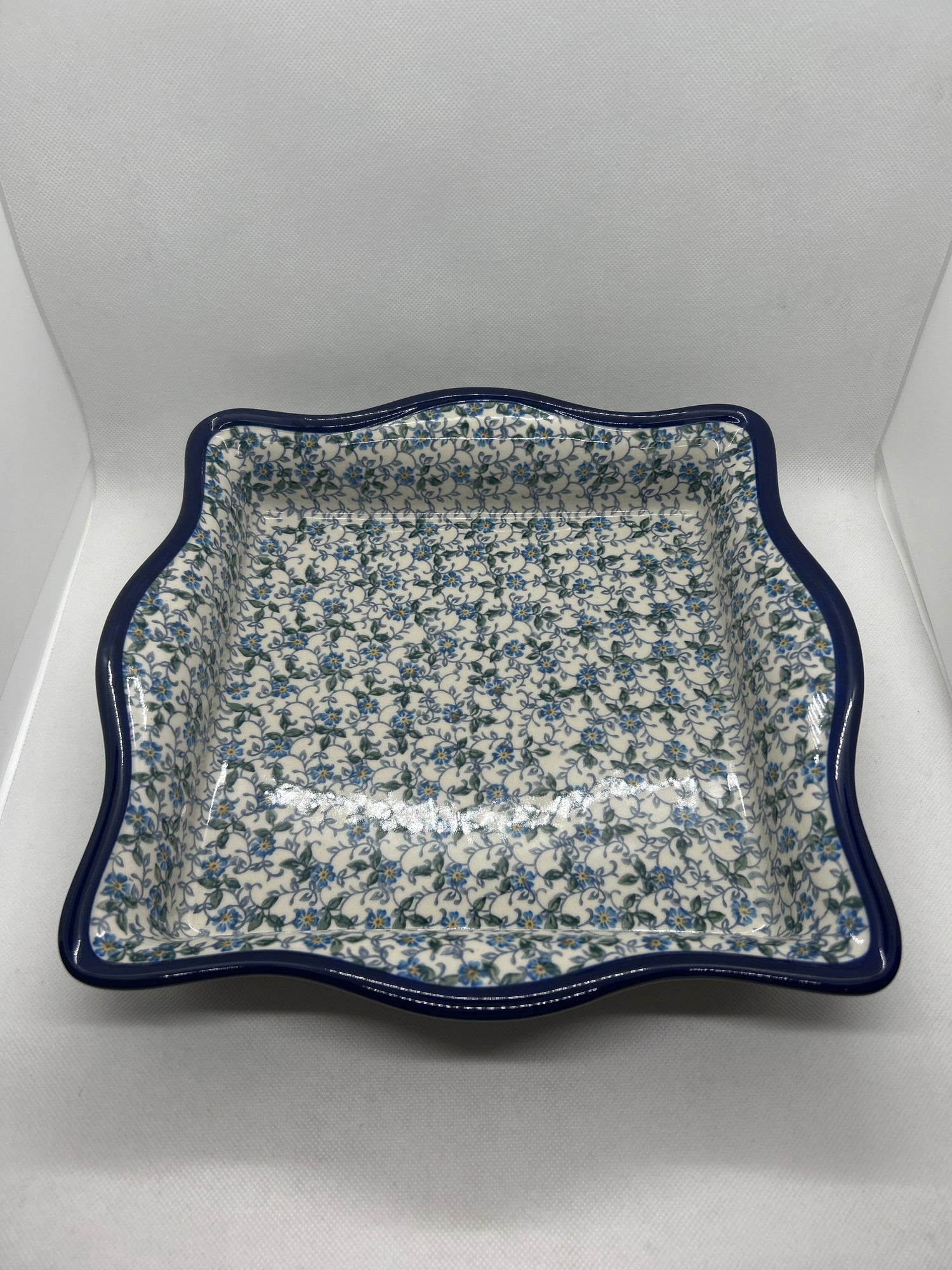 Sapphire Square Fluted Edge