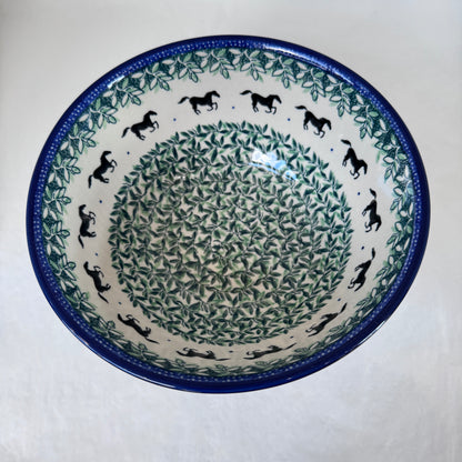 Black Beauty Nesting Bowl 8"