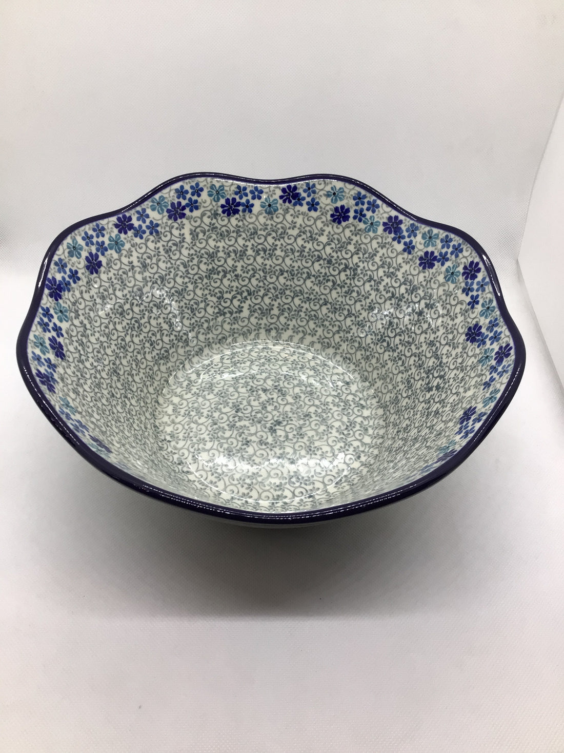 Periwinkle Wavy Edge Bowl 10&quot;