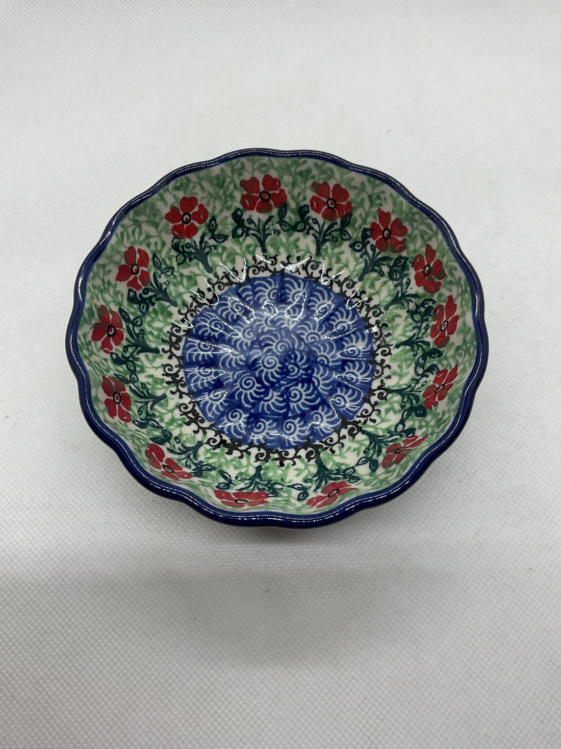 Red Daisies Scalloped Bowl 4.5"