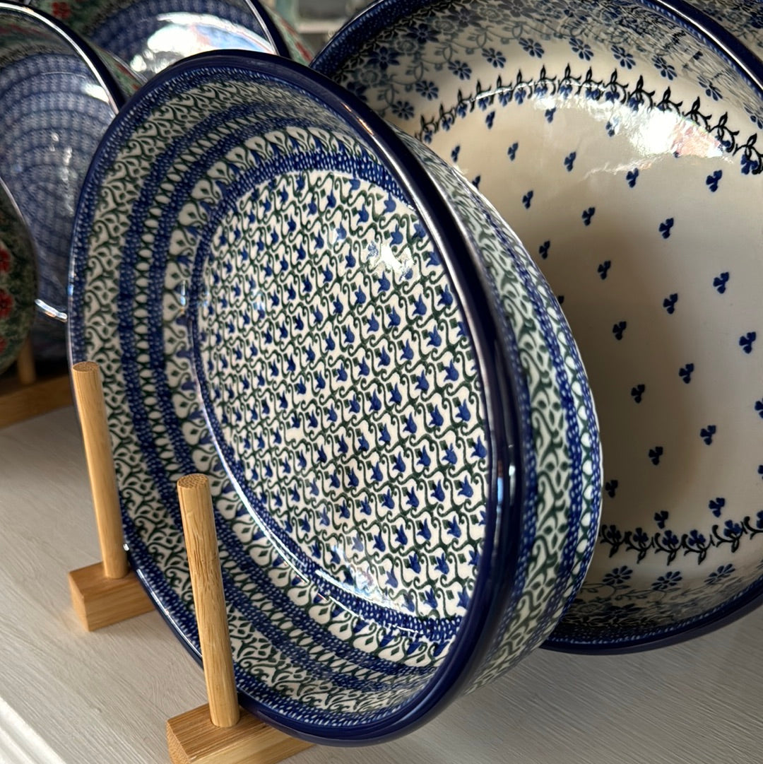 Tulip Trellis Oval Baker 10.5"