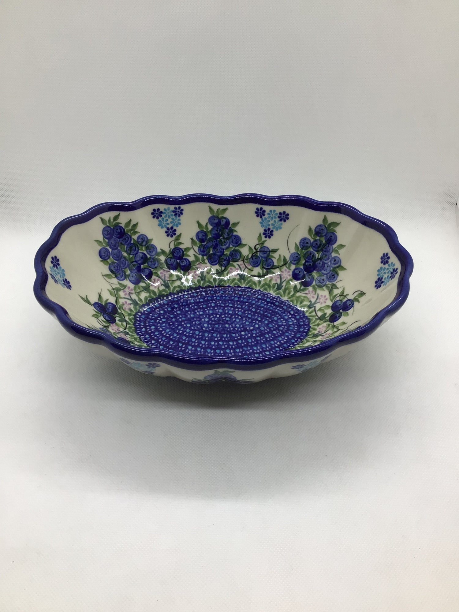 KALICH Blueberry Bundle Ruffle Oval Bowl