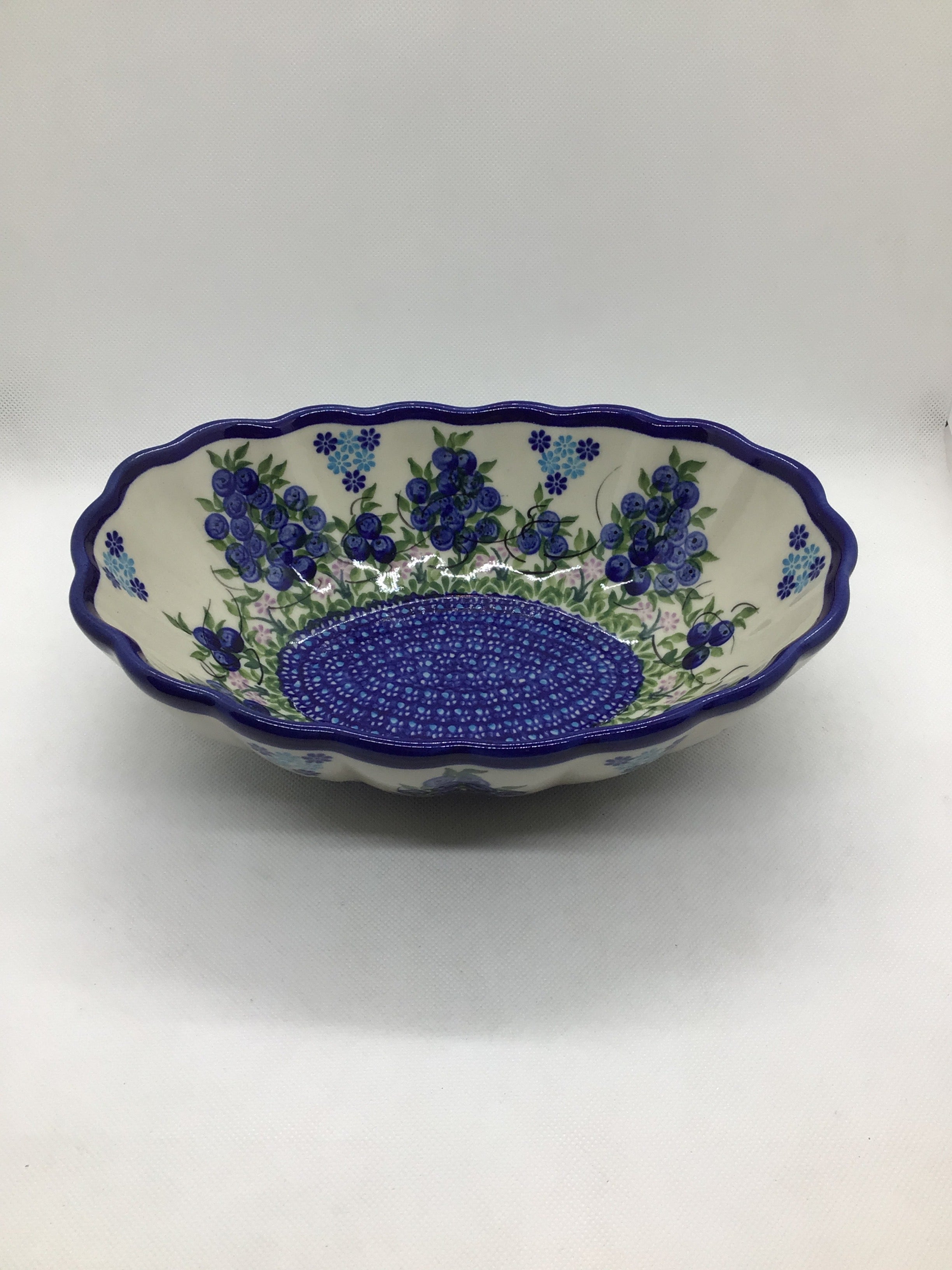 KALICH Blueberry Bundle Ruffle Oval Bowl
