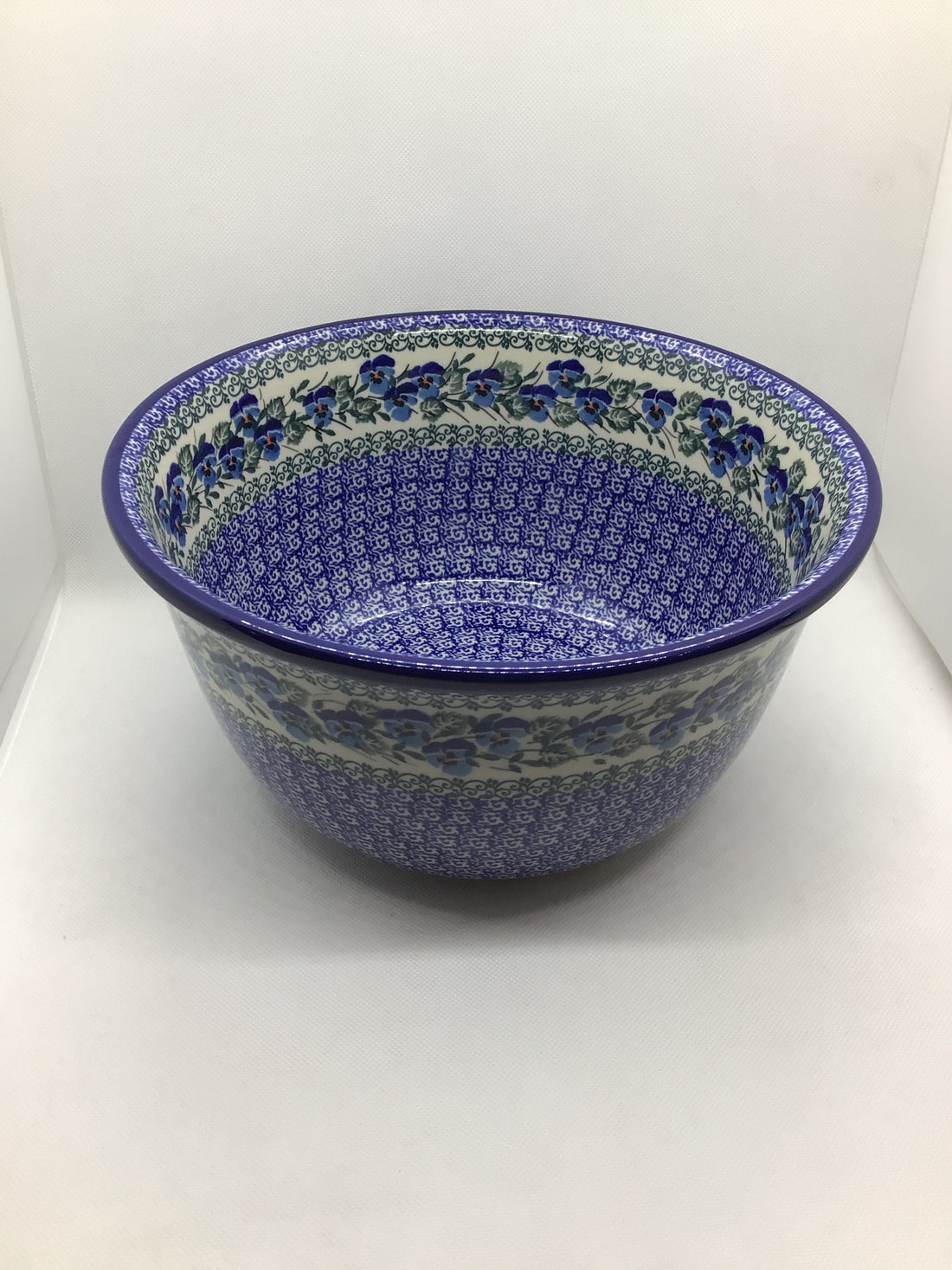 Winter Viola Deep Mixing Bowl 4qt.