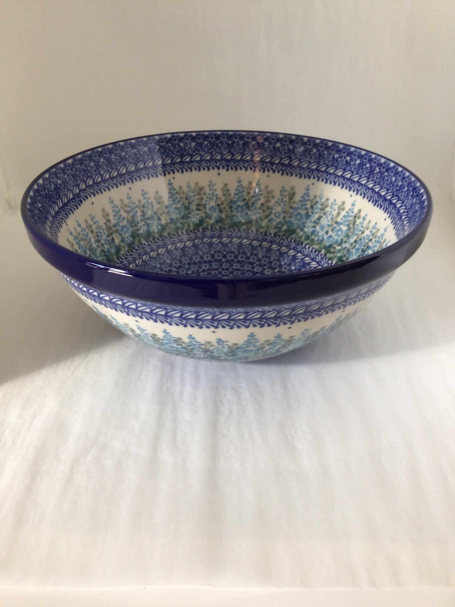 Virginia Blue Bells Nesting Bowl 9"