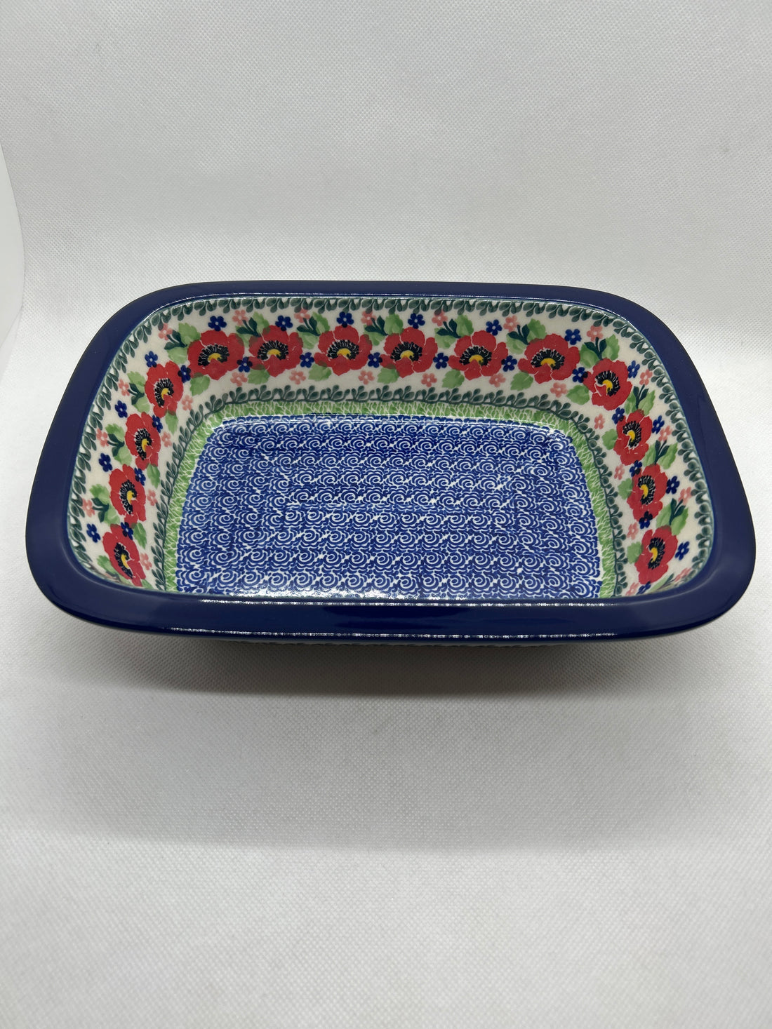 Danish Garden Baker w/Grip Edge