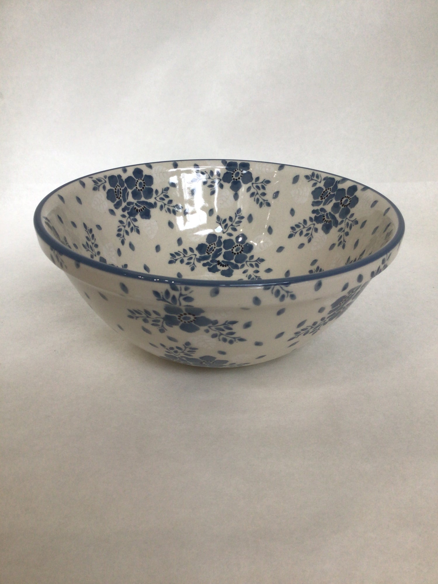 Blue Velvet Nesting Bowl 8"