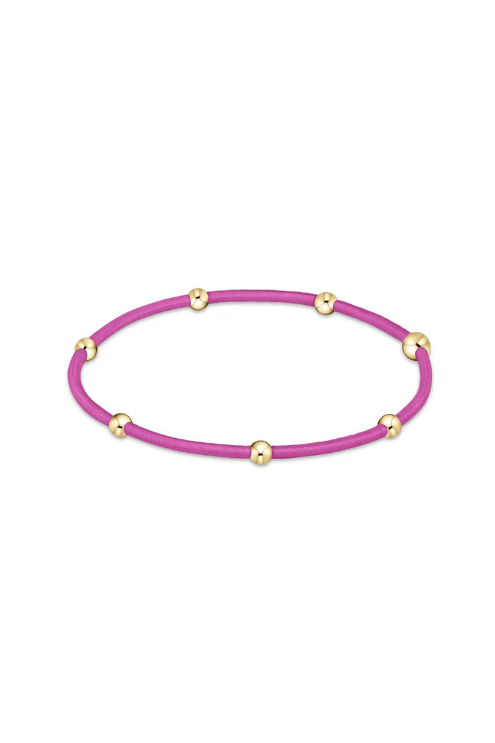 "e"ssentials Fuchsia