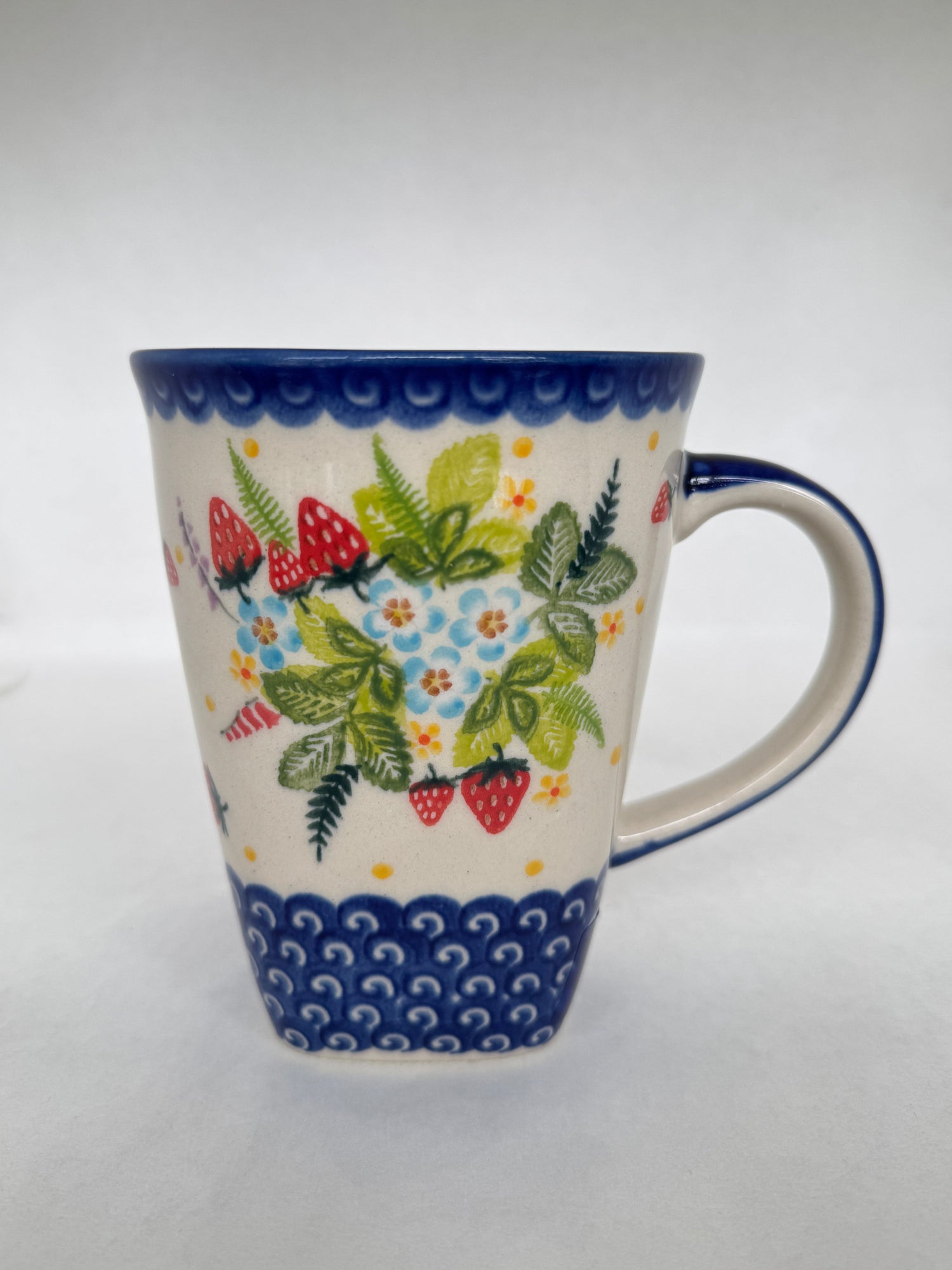 KALICH Strawberry Fields Tall Mug 16 oz