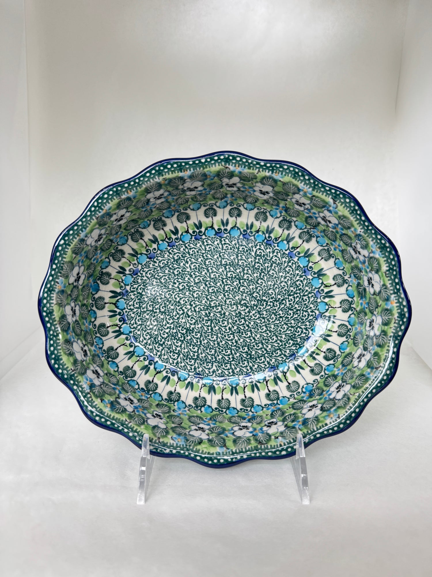 U4795 Fluted Oval Casserole