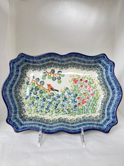 U5098 Scalloped Baker