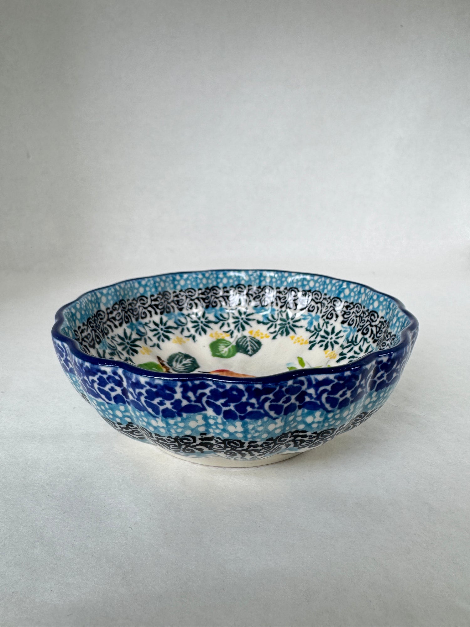 U5098 Scalloped Bowl 4.5"