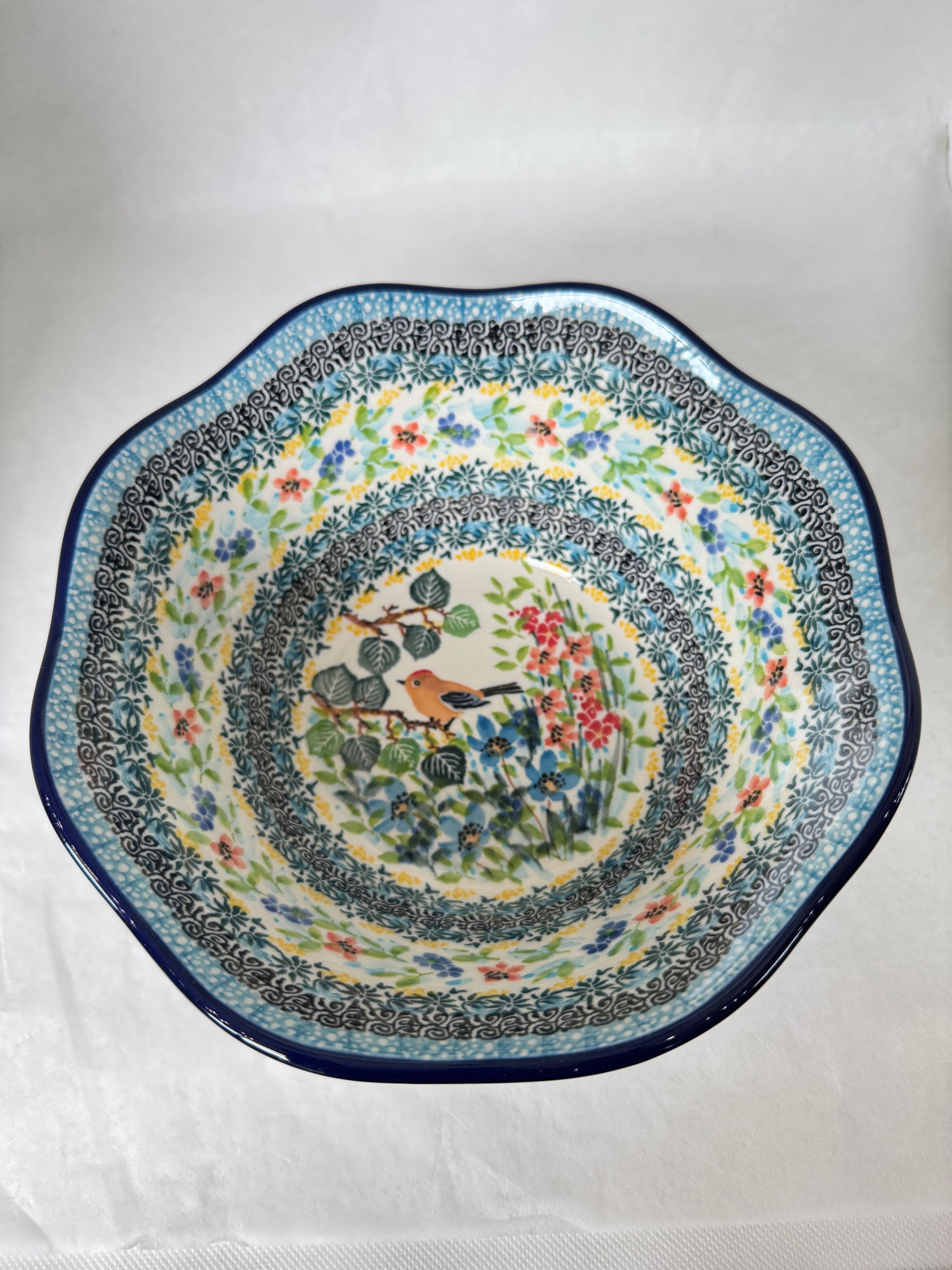 U5098 Wavy Edge Bowl 8"