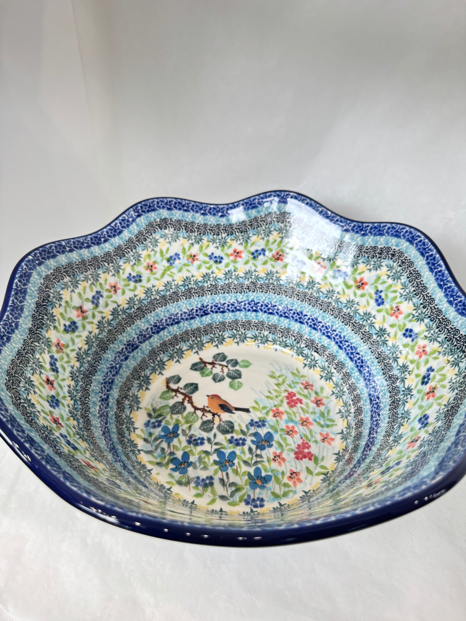 U5098 Wavy Edge Bowl 12"