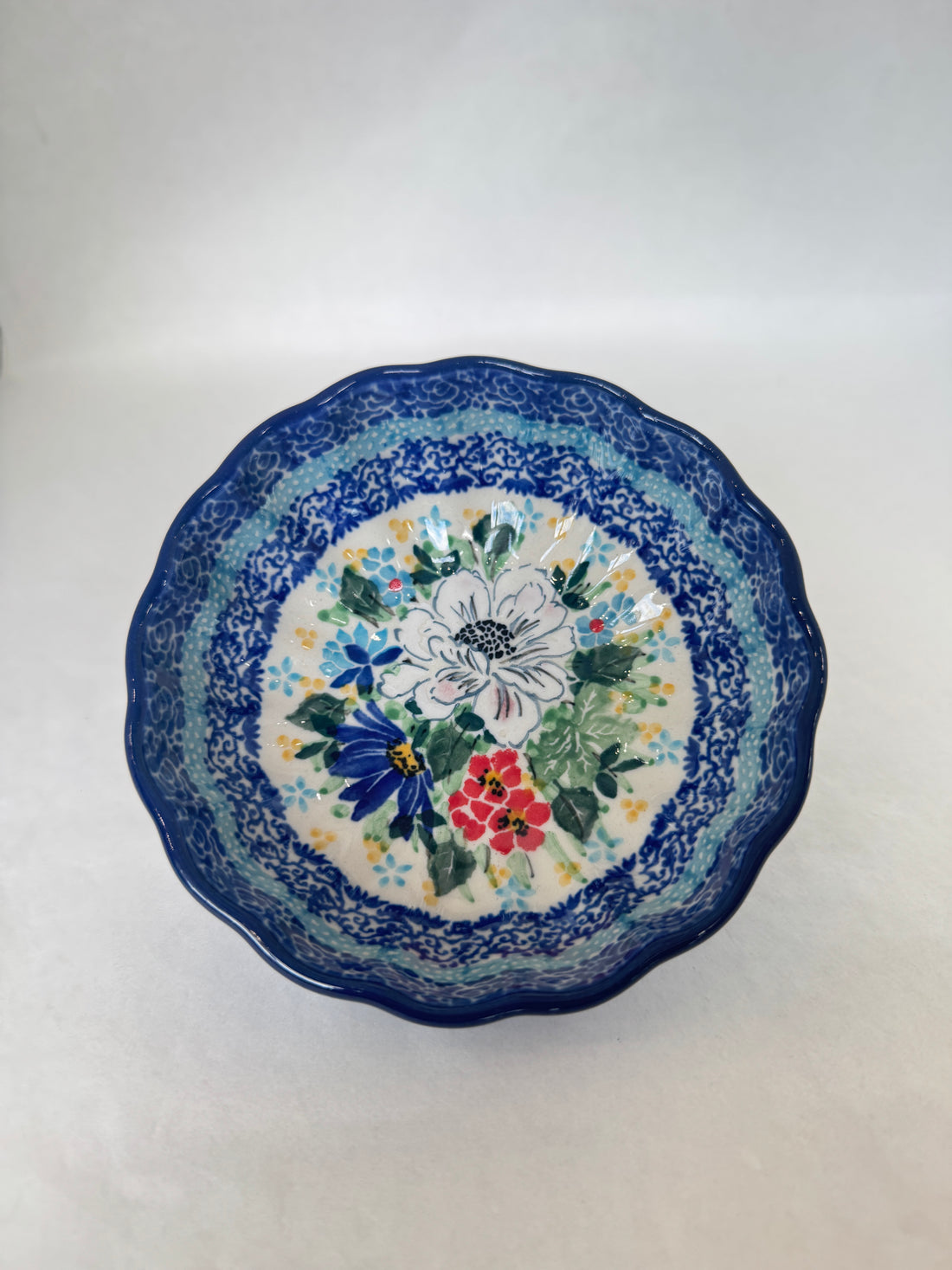 U5156 Scalloped Bowl 4.5"