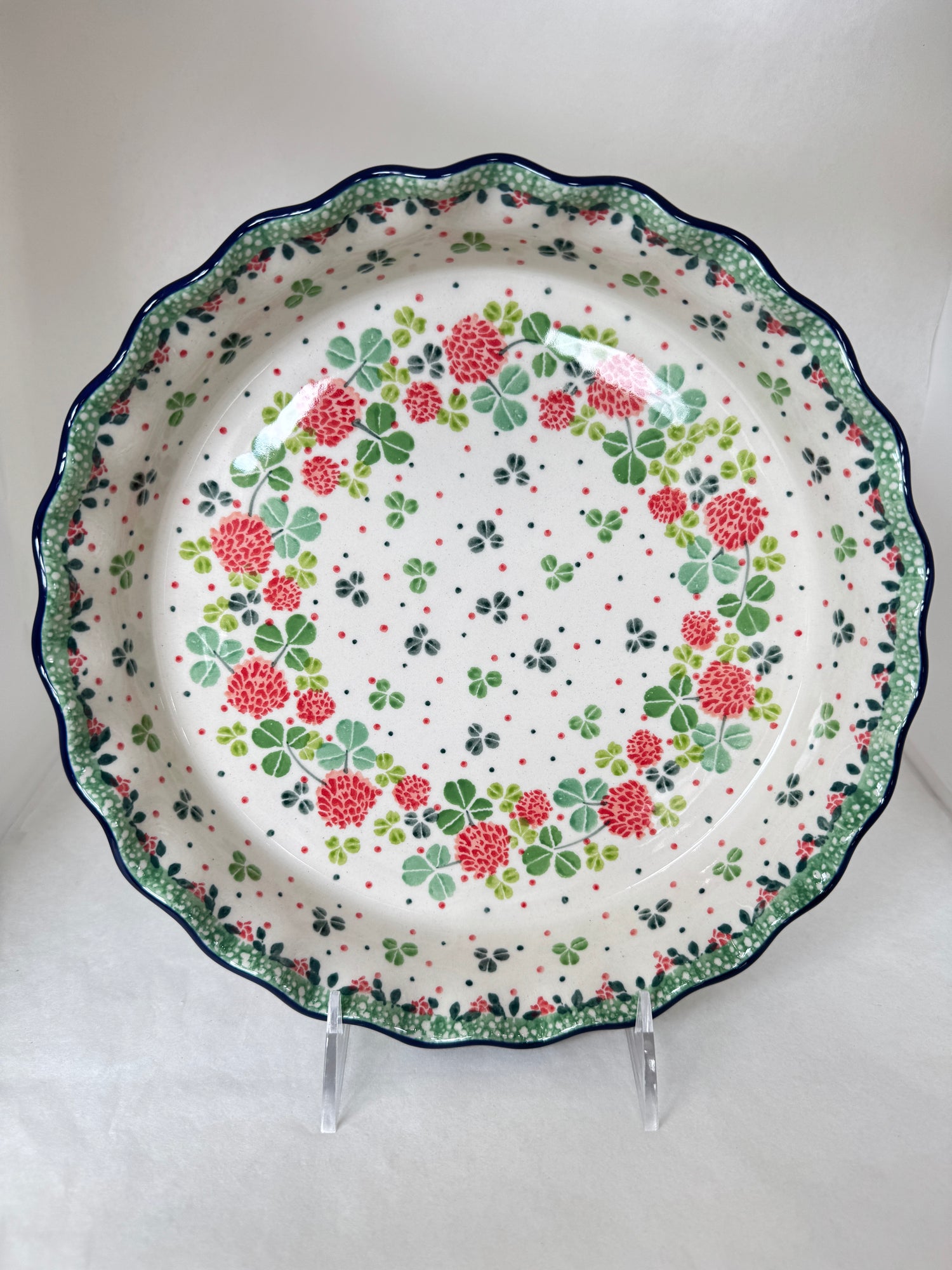 Lucky Charm Fluted Pie Baker