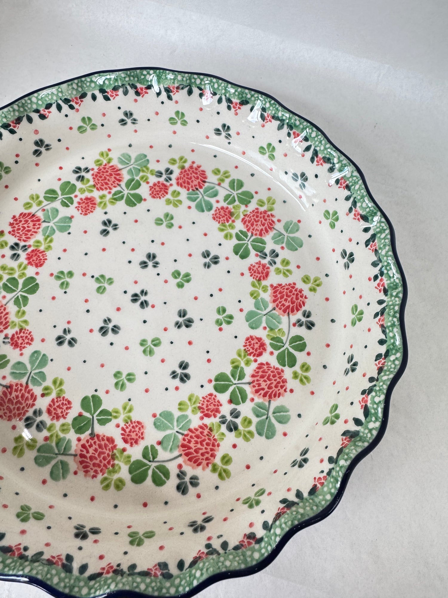 Lucky Charm Fluted Pie Baker