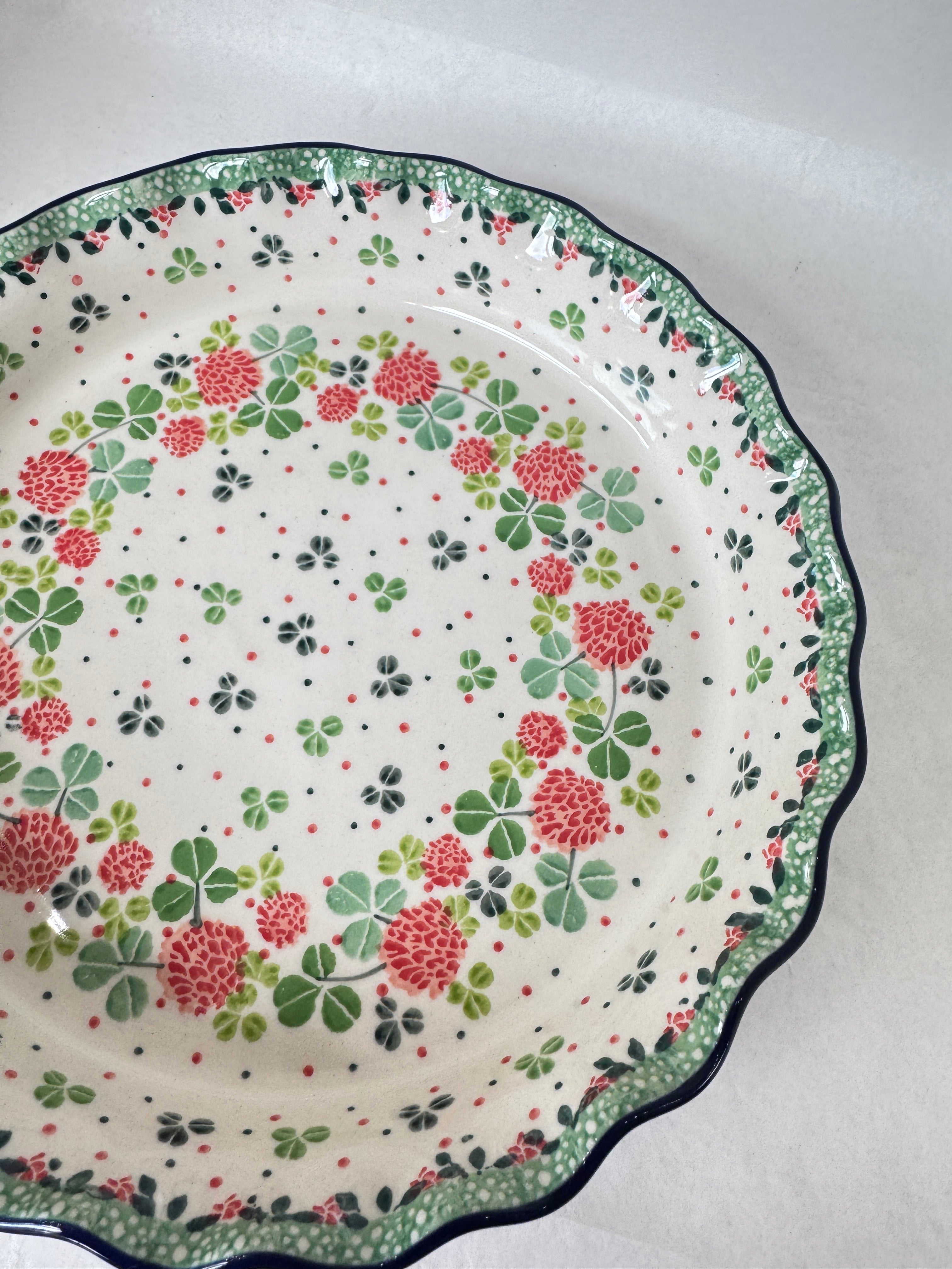 Lucky Charm Fluted Pie Baker