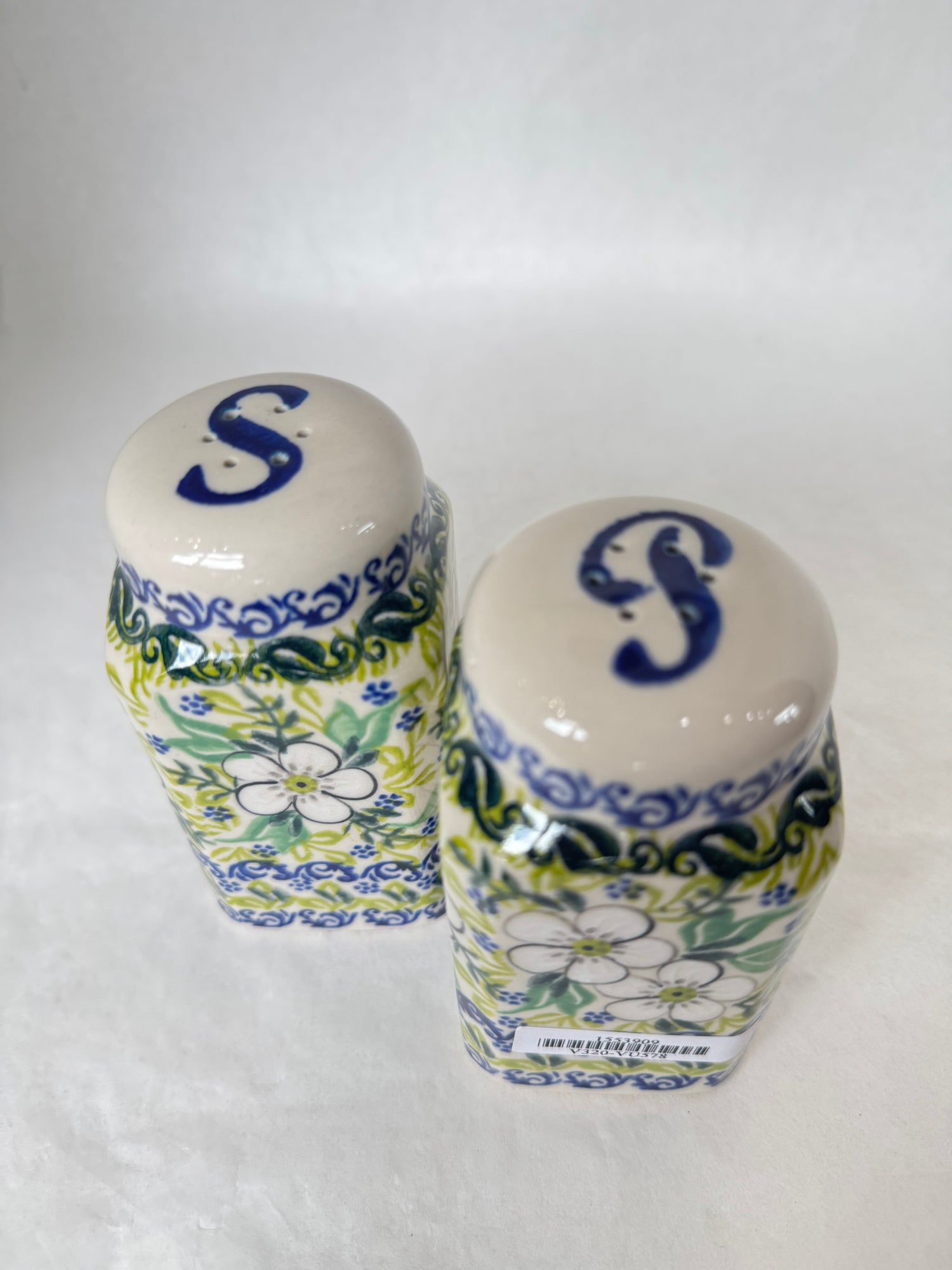 VC578 Vena Salt &amp; Pepper Shaker