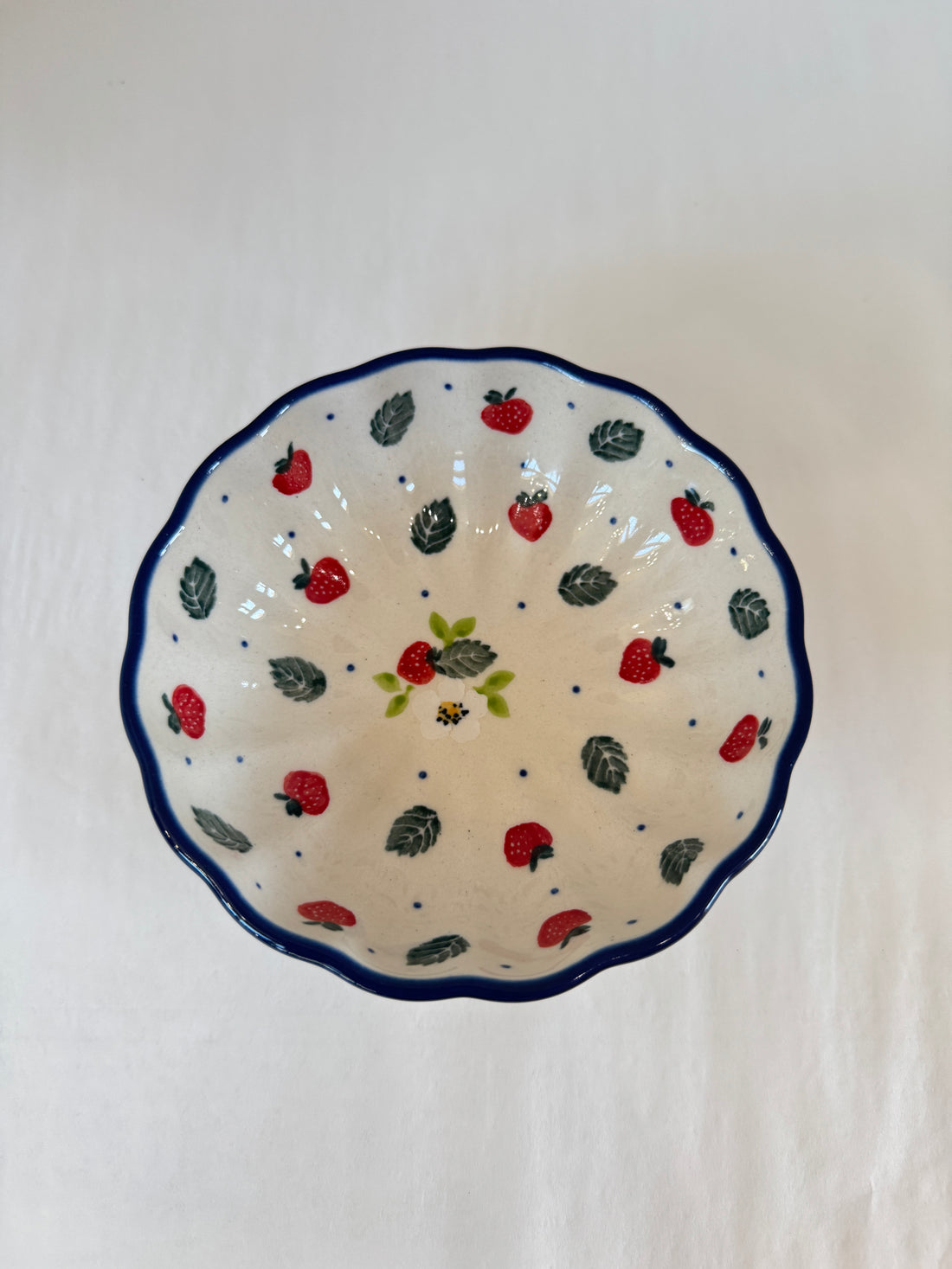 Strawberry Fields Scalloped Bowl 4.5"