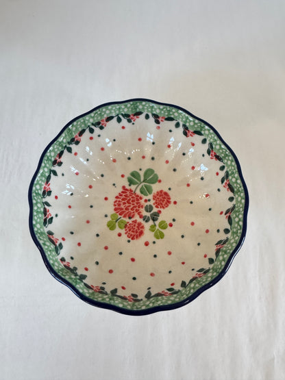 Lucky Charm Scalloped Bowl 4.5"