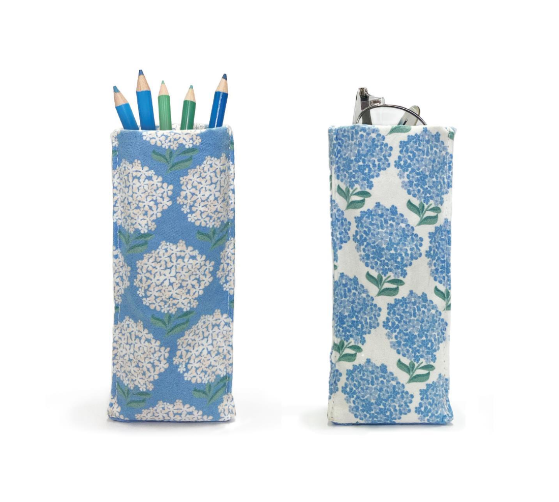 Hydrangea Standing Eyeglass Holder