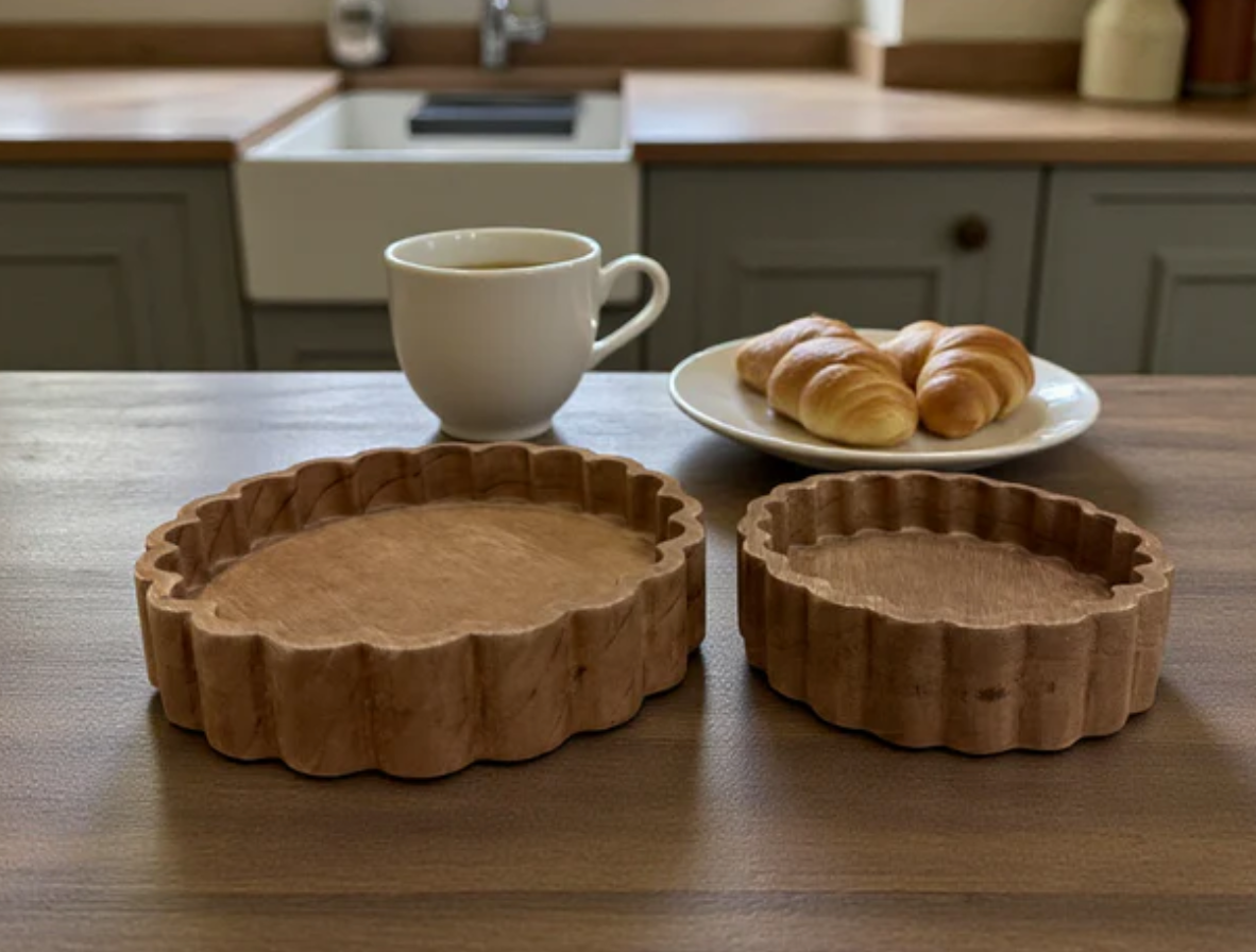 Scalloped Wood Tray Sm