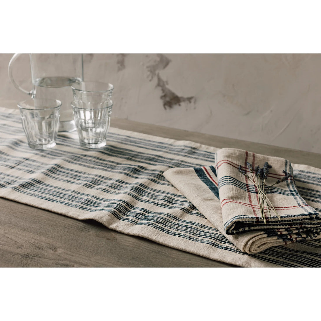 French Delphine Table Runner
