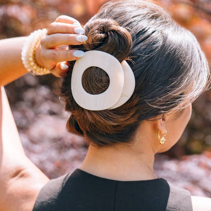 TELETIES - Almond Beige | Large | Flat Circle Hair Clip