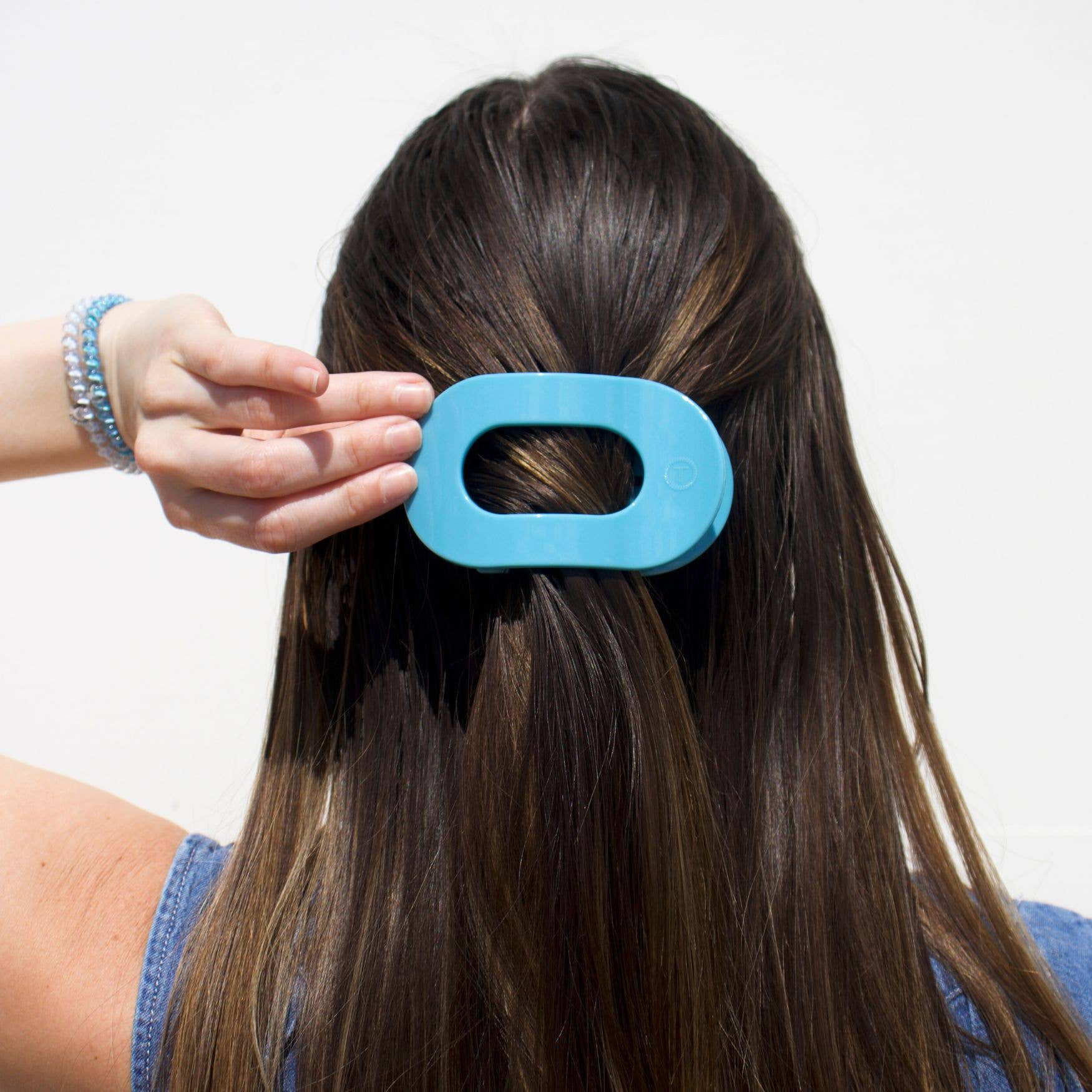 TELETIES - Flat Round Hair Clip | Medium | Summer Sky