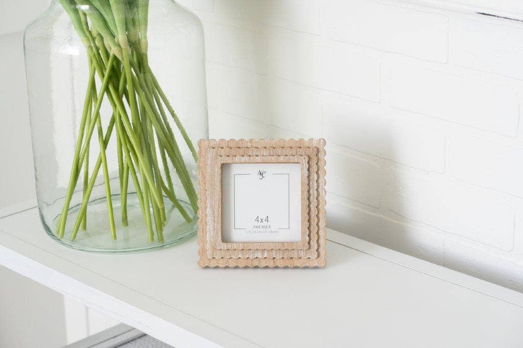 Adams &amp; Co. Wood Photo Frame Scallop 4x4