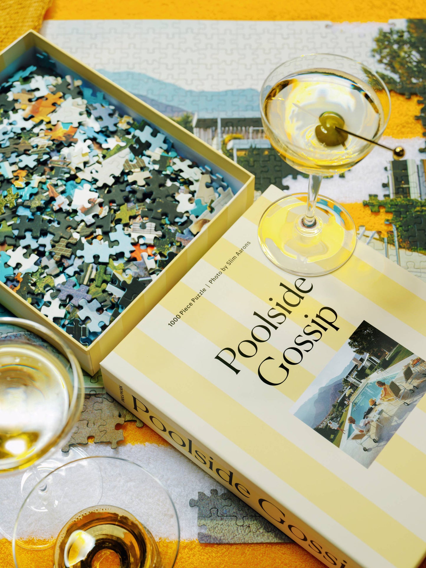 Piecework Puzzles - Poolside Gossip