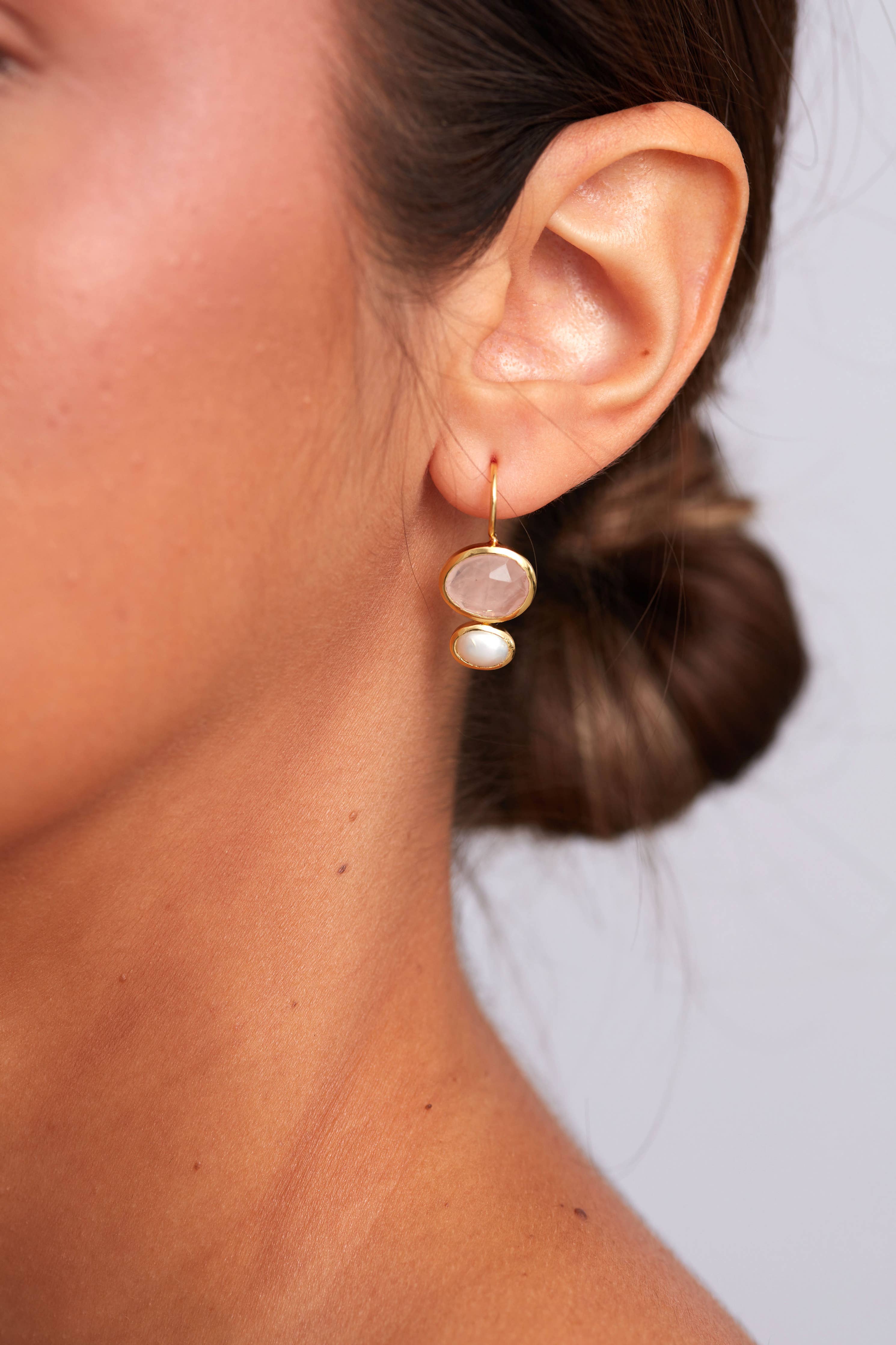Primrose Earring Gold Plated - Rose Quartz &amp; Pearl