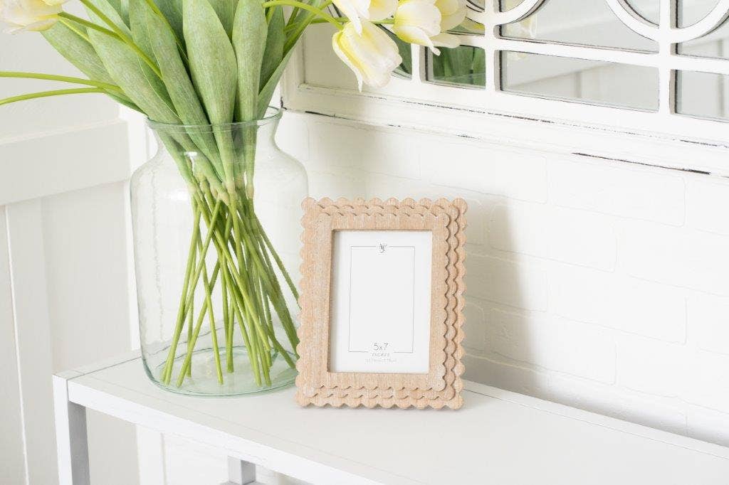 Adams &amp; Co. Wood Photo Frame Scallop 5x7
