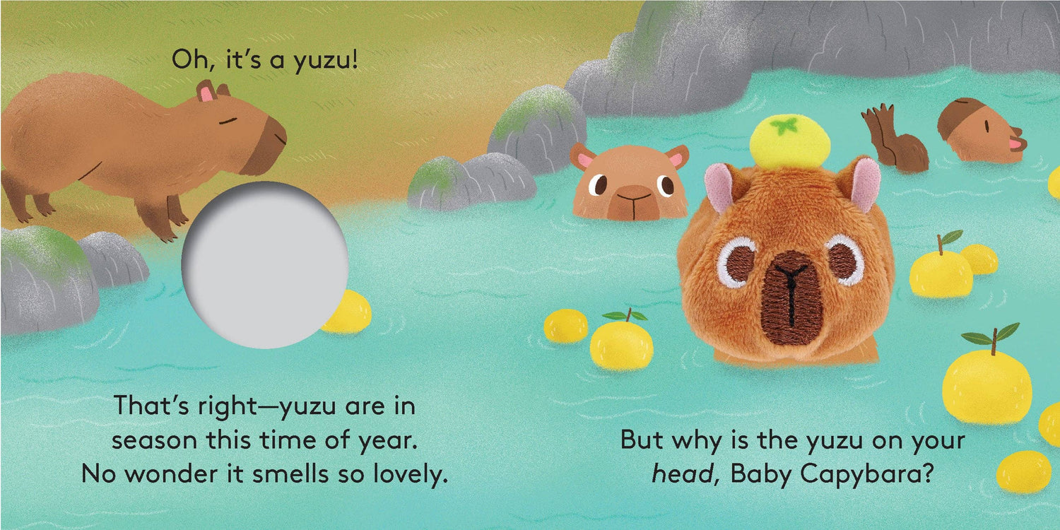 Chronicle Books - Baby Capybara: Finger Puppet Book
