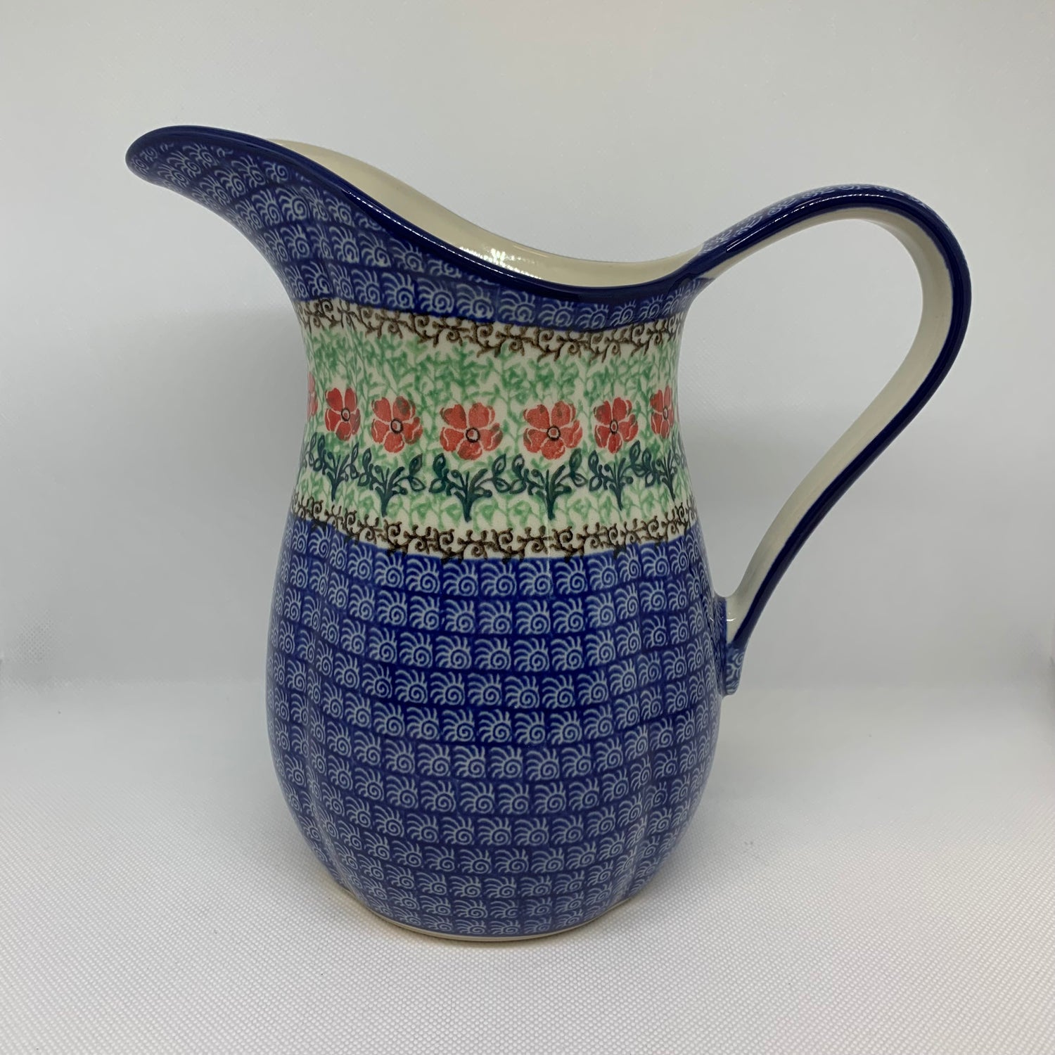 Red Daisies Pitcher 43 oz